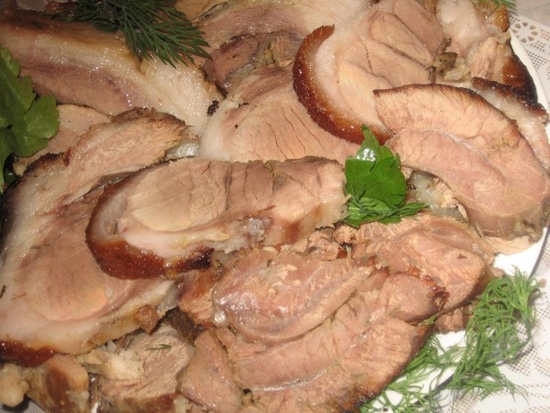 Свиная рулька запеченная в духовке без варки: рецепт с фото