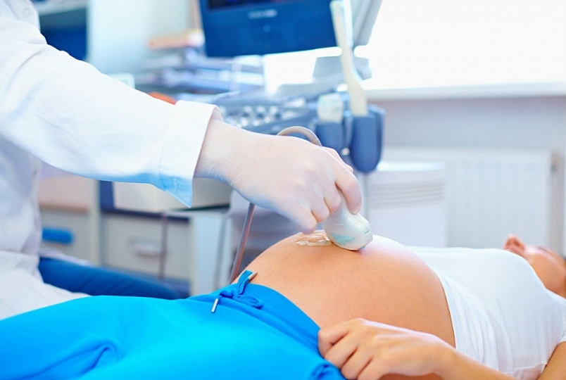 Маловодие при беременности: причины и последствия на разных сроках