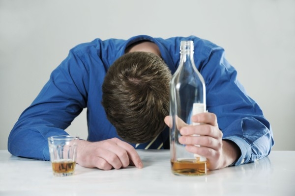 Как распознать отравление алкоголем