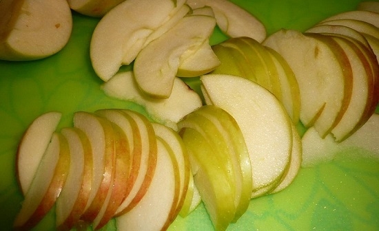 выпечка с яблоками