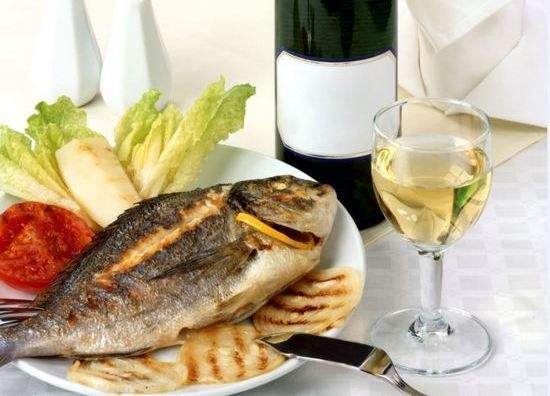 Почему рыба любит белое вино?