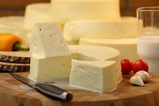 Вегетарианский сыр сулугуни в домашних условиях  
