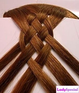 hair braiding of the four strands