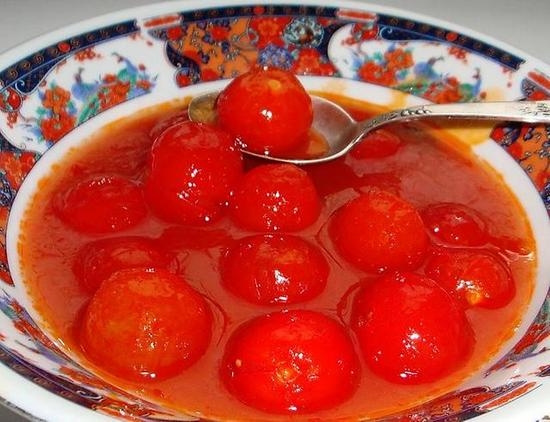 Как приготовить помидоры в томатном соке на зиму?