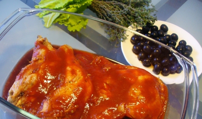Как приготовить окорочка куриные с маслинами?
