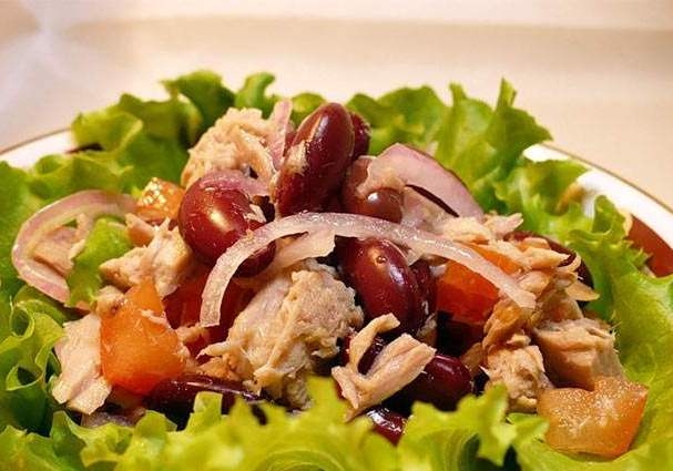 Салат из тунца с фасолью: рецепт