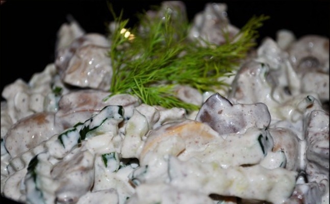 Салат из куриной печени с грибами: приготовление
