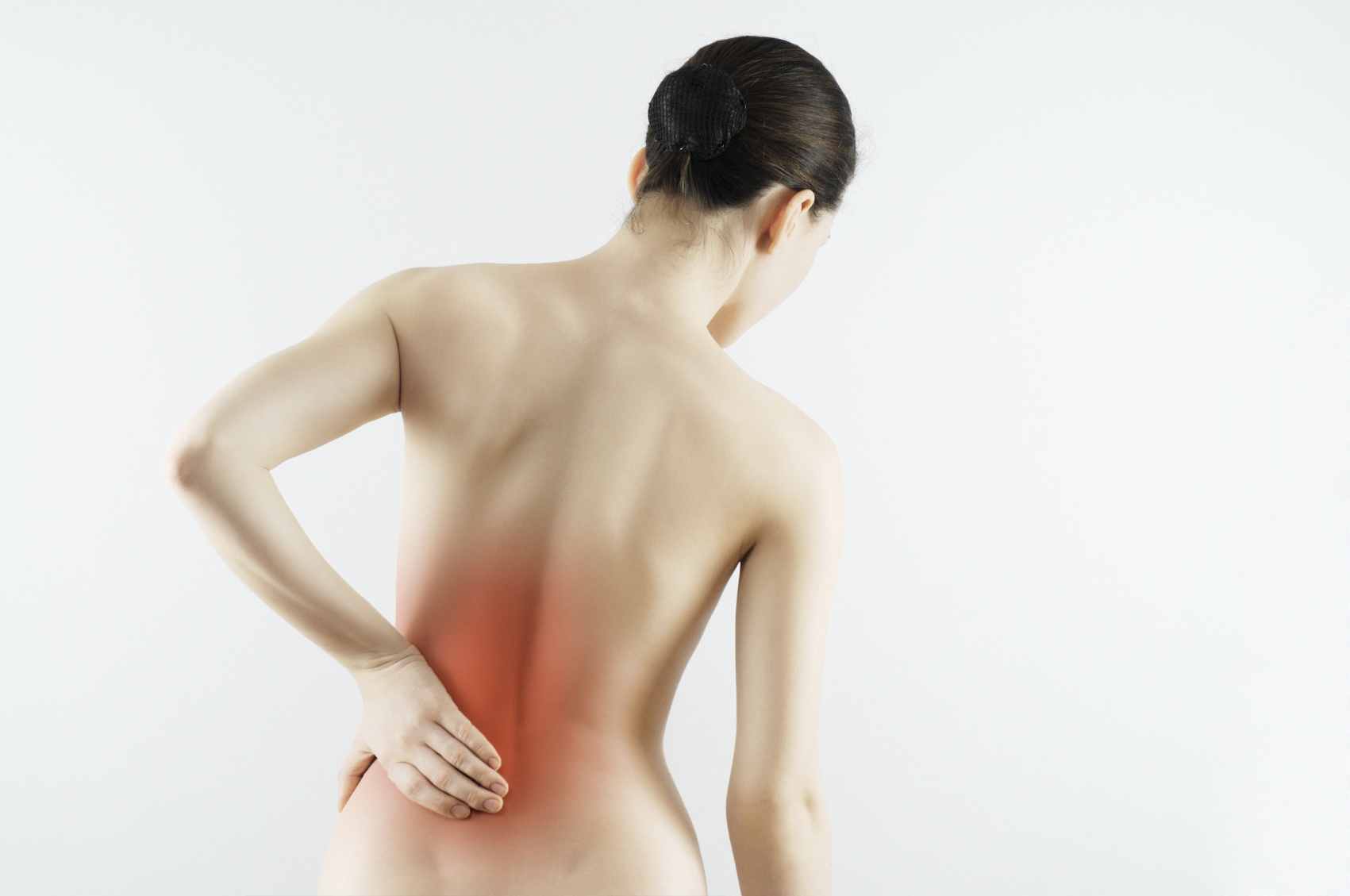 В медицине, прострел в пояснице будет называться люмбаго, состояние, которое характеризуется внезапным появлением боли в нижней части спины
