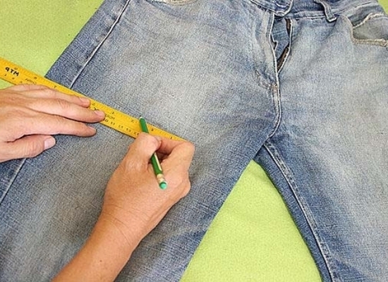 Рваные джинсы своими руками: пошаговая инструкция