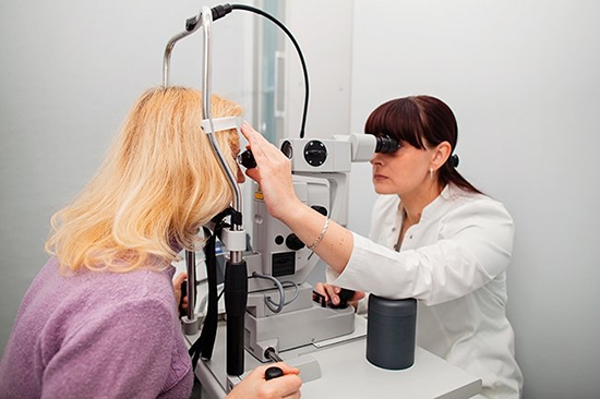 Существуют различные методы определения уровня глазного давления