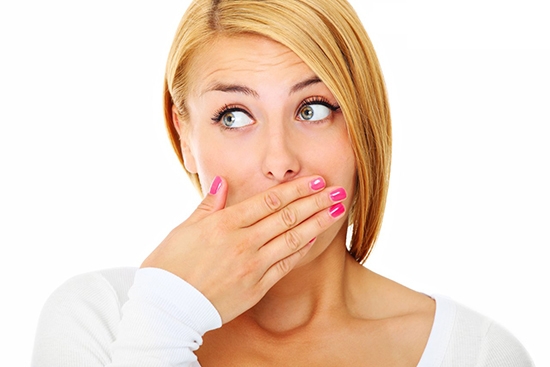 Горечь во рту после еды чаще всего указывает на болезни органов пищеварения