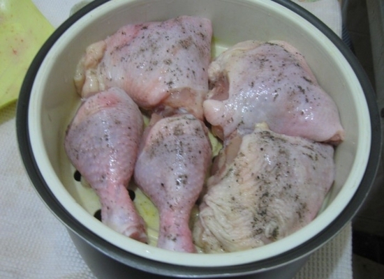 Курица на пару в мультиварке с гречкой: мясо