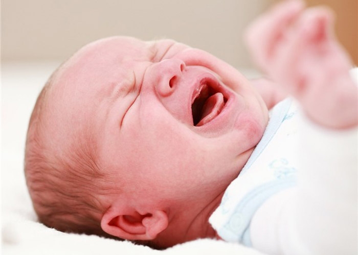 Почему у новорожденного трясется подбородок?