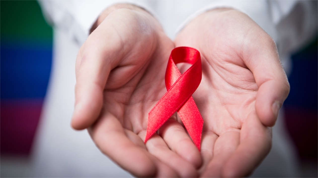 Что такое ВИЧ, и как им можно заразиться?
