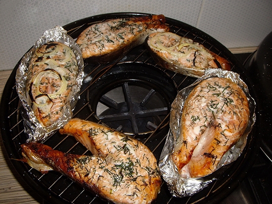 Сковорода чудо-гриль-газ позволяет вкусно и быстро приготовить рыбу