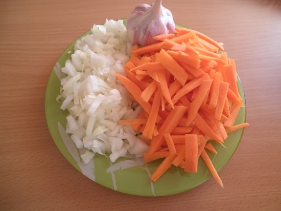 Лук, морковь, чеснок