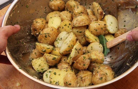 Сколько нужно варить картошку в мундире