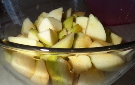 Быстрый пирог на кефире с яблоками: приготовление