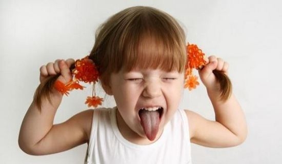 Желтый налет на языке у ребенка: причины