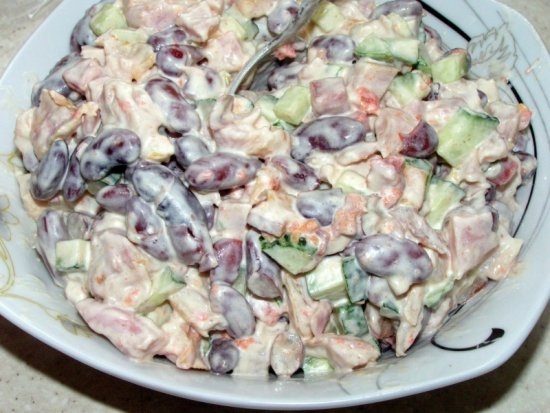 Салат с копченым филе «Летний пикник»