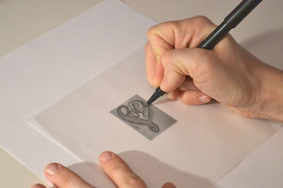 Распечатайте на листе бумаги рисунок