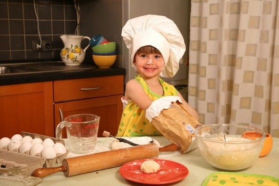 научимся готовить крем для торта из манки