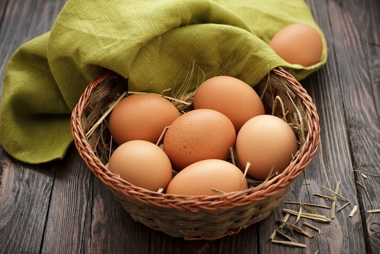 сколько грамм белка в одном курином яйце 