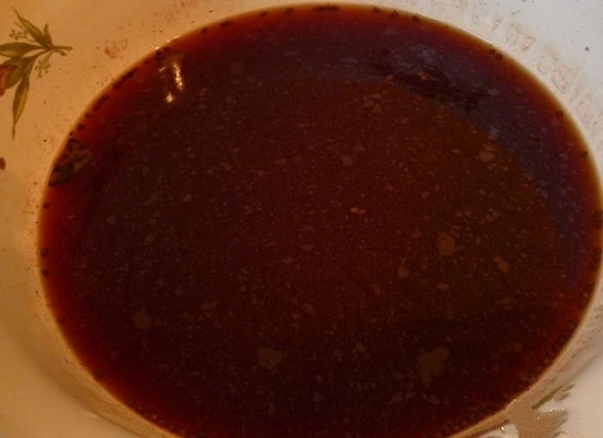 Коптим скумбрию с помощью луковой лузги и черного чая: шаг 10