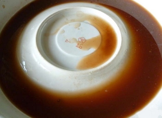 Коптим скумбрию с помощью луковой лузги и черного чая: шаг 11