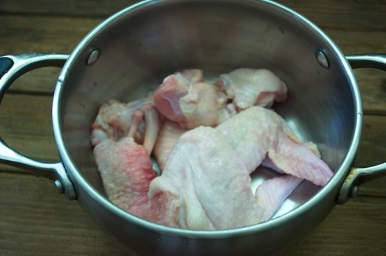 Как приготовить куриный суп с зеленым горошком консервированным: шаг 1