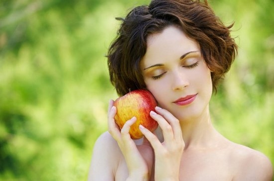 Яблочный сок помогает нервной системе справиться с истребителями нервных клеток