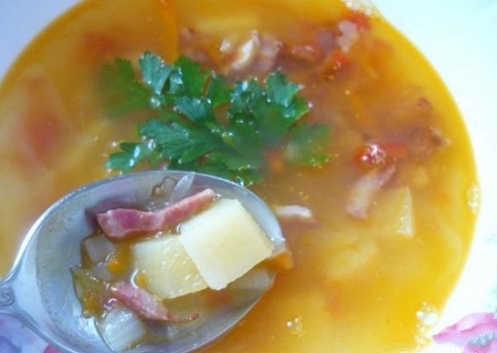 гороховый суп с красным перчиком болгарским