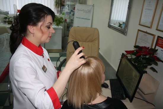 Лечение диффузного выпадения волос у женщин