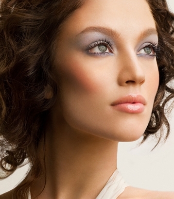 Как наносить макияж для удлиненного лица