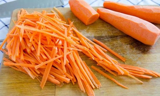 Морковь соломкой