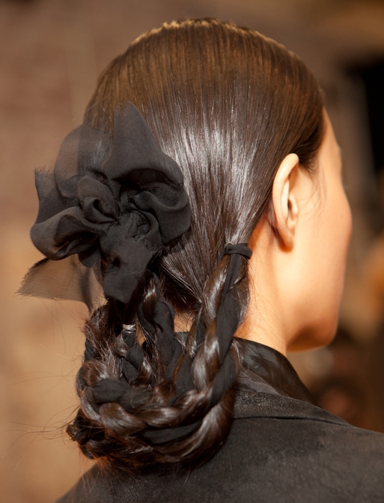 Плетение кос с лентами