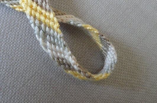 Фенечки из мулине для начинающих: косое плетение