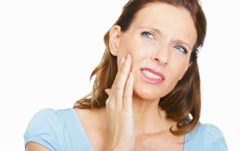 Прорезывание зубов мудрости: симптомы