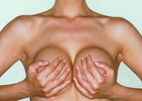 Увеличение груди без операции:  аппаратный метод