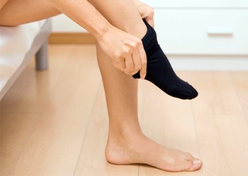 Как быстро вылечить грибок ногтей на ногах?
