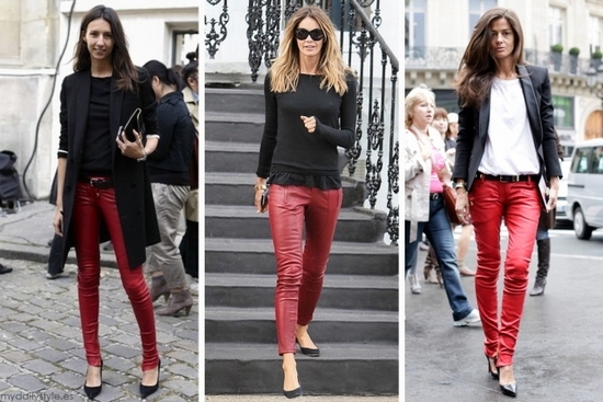 С чем носить красные брюки или джинсы? 