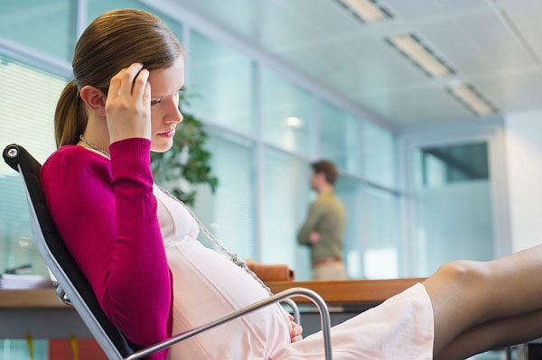 Болит голова при беременности: что делать?