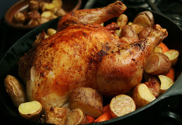 Как приготовить сочную курицу в рукаве?