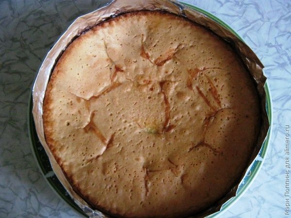 Пирог с персиками консервированными