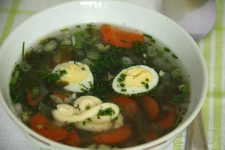 Рецепт щавелевого супа на крепком бульоне