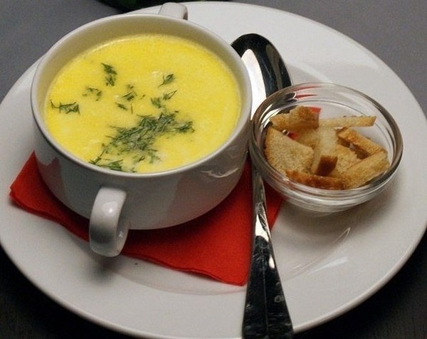 Сырный суп-пюре в мультиварке: приготовление