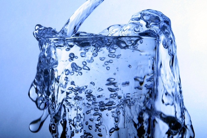 Сколько надо пить воды в день?