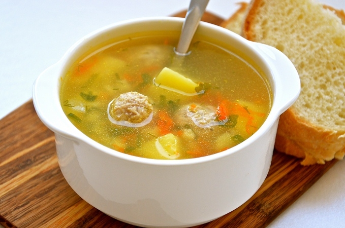 Как приготовить суп с фрикадельками из индейки?