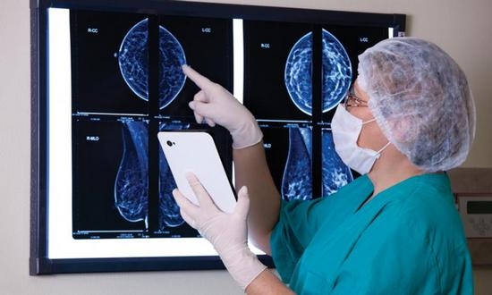 УЗИ или маммография