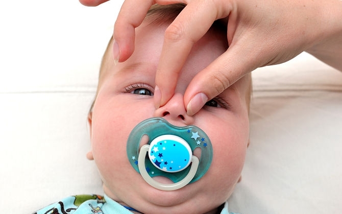 Причины, по которым малыш похрюкивает носом